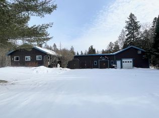 928 Holland Pond Rd, Derby Line, VT 05830