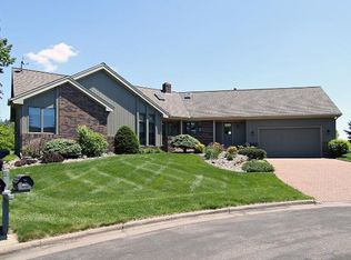 1725 Laurel Ave, Hudson, WI 54016