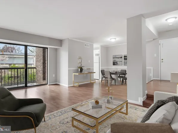 15702 Dorset Rd APT 204, Laurel, MD 20707