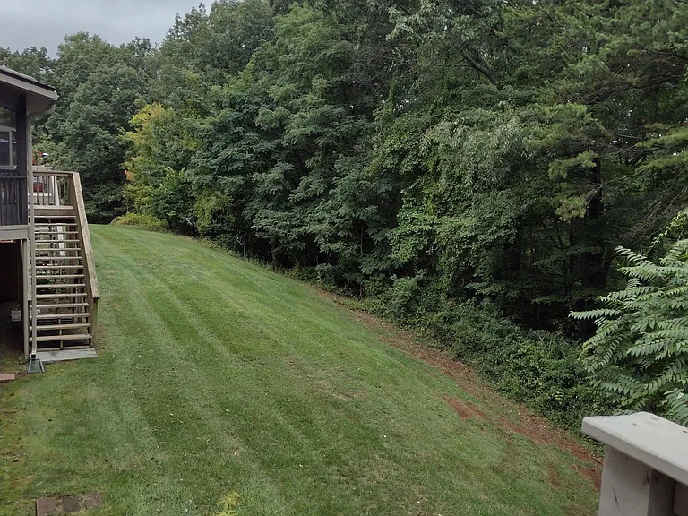 3541 Londonderry Ln — Photo 25