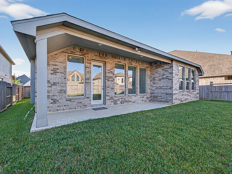 8831 Morning Glow Dr — Photo 15