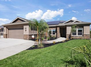 9467 E Jahant Rd, Acampo, CA 95220