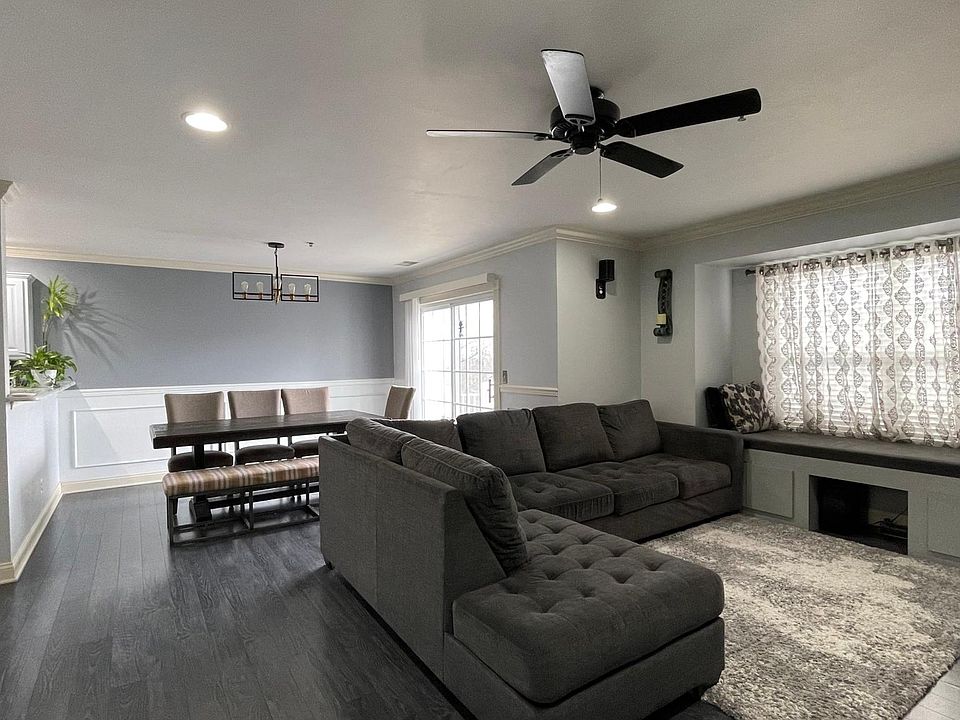spacious living and dining area