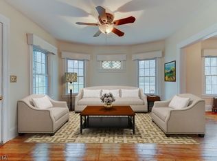 37 Oakdale Ave, Millburn, NJ 07041