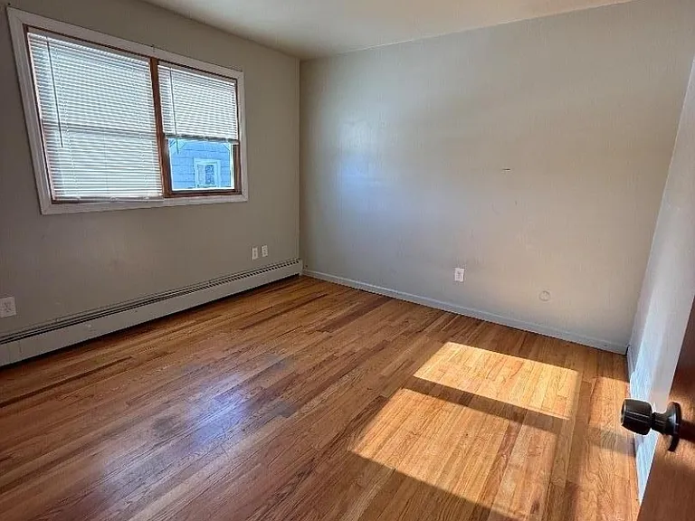 52 Frederick St — Photo 5