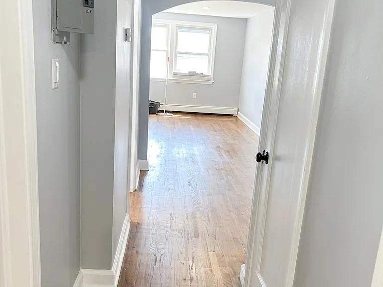 811 Garden St #1 — Photo 3