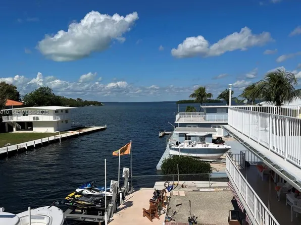 235 Anne Bonny Dr, Key Largo, FL 33037