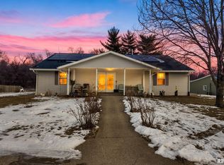 13931 2nd St, Pekin, IL 61554