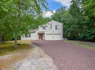 20 Champlain Ct, Manahawkin, NJ 08050