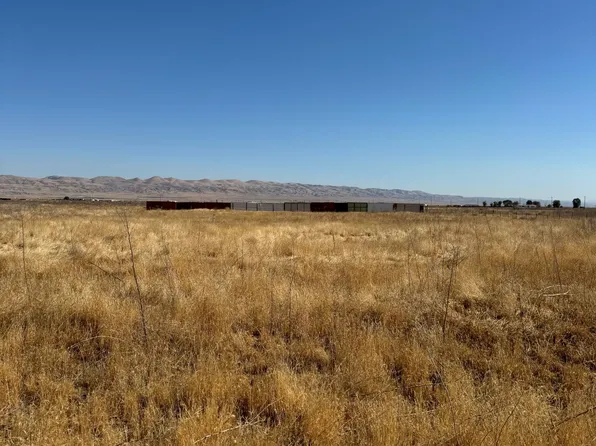 0, California Valley, CA 93453