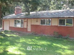 1350 W Orchard Loop, Oak Harbor, WA 98277