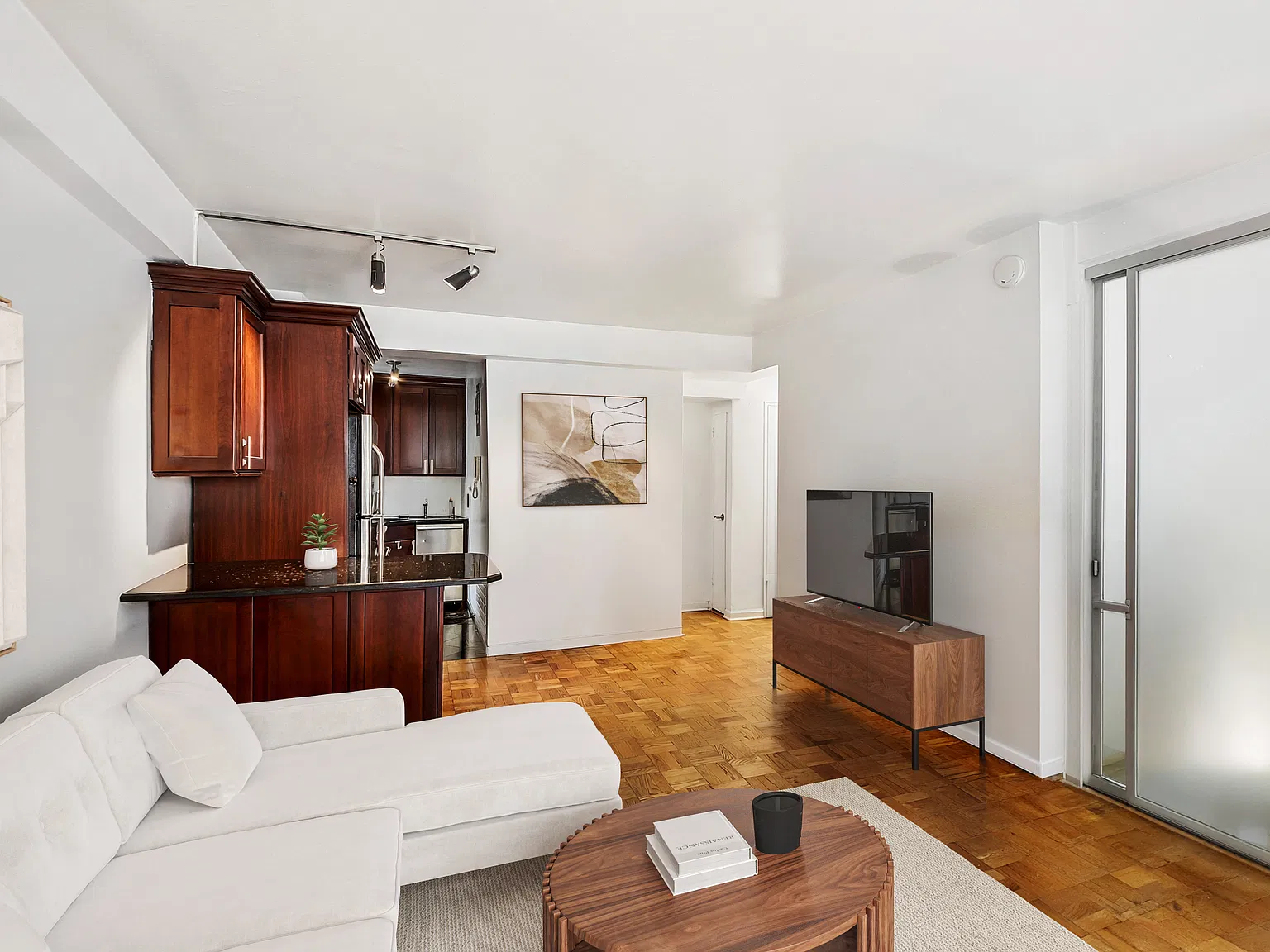 288 Lexington Avenue — Photo 2