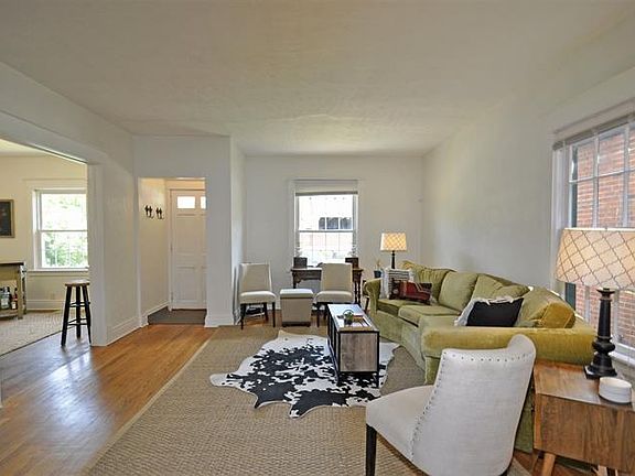 4th image of 613 N Lafayette Blvd