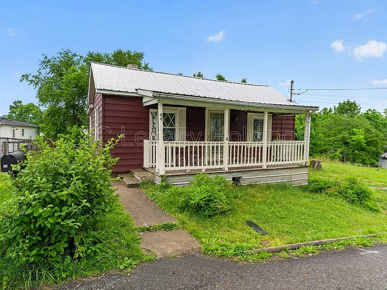 44 Holbert Ave — Photo 4