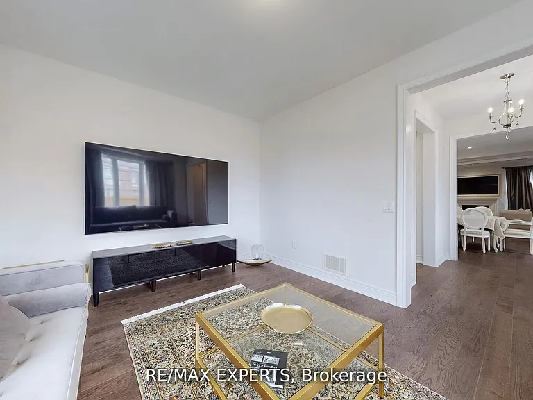 167 Frederick Pearson St — Photo 9