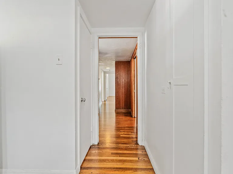 32300 Proctor Ave — Photo 22