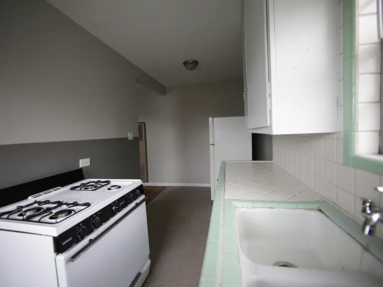723 S Tancahua St #5 — Photo 7