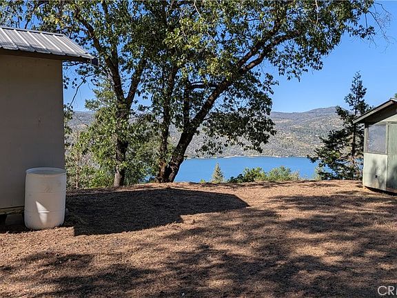 3rd image of 74 Lakeview Ridge Rd