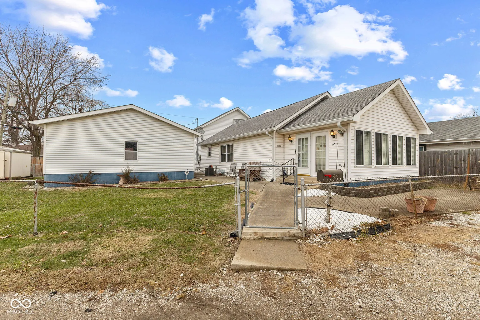 1616 Walker Ave photo 1