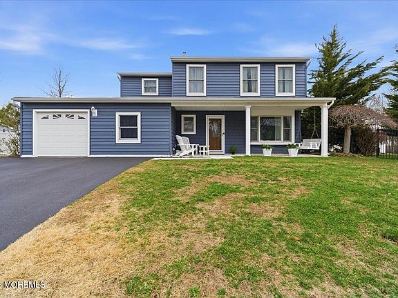2nd image of 8 Moss Haven Way