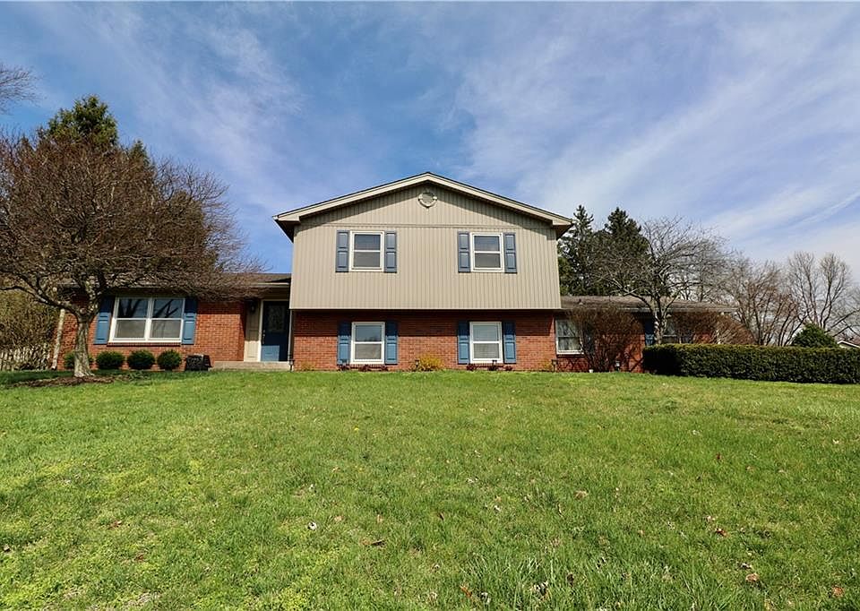 1st image of 222 W Hill Valley Dr
