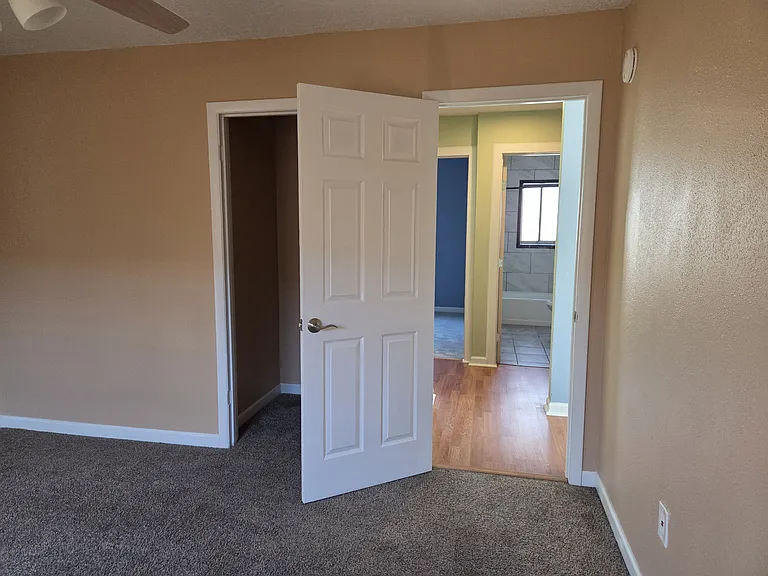 921 Madeira Dr SE — Photo 7