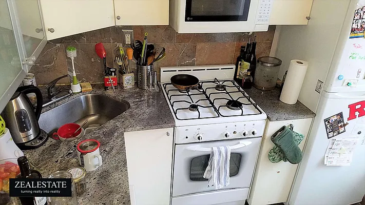 Rented by ZealEstate Group Inc | media 47