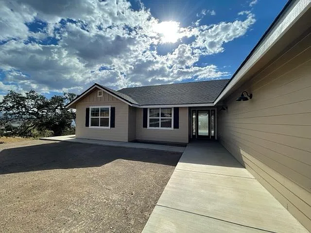 29970 Horsethief Dr