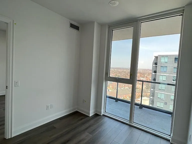 20 Gatineau Dr #1511 — Photo 3
