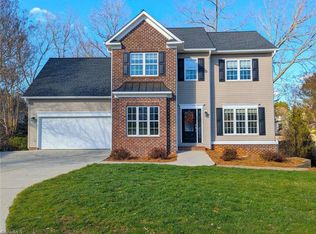 165 Valleyoak Ct, Clemmons, NC 27012