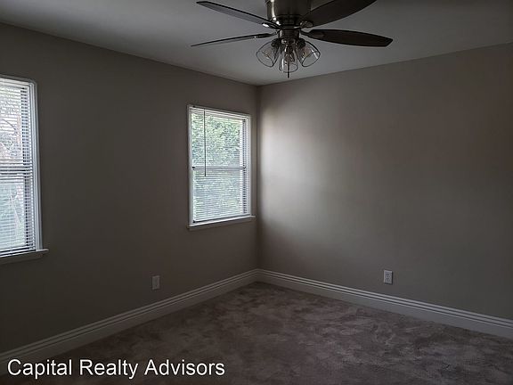 3rd image of 2360 Cedar Ave #H