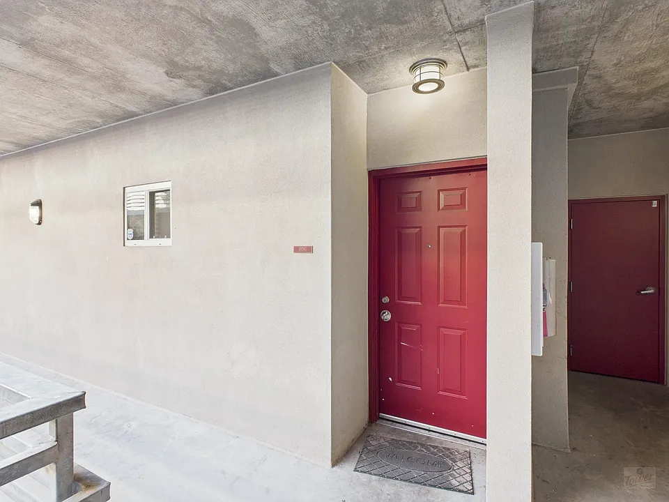 711 W 26th St #606