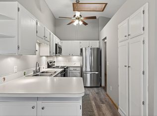 7275 Pontiac Cir, Chanhassen, MN 55317