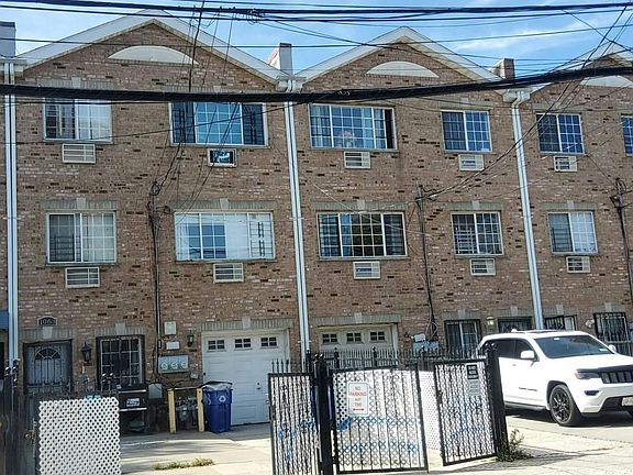 3rd image of 1065 Olmstead Ave