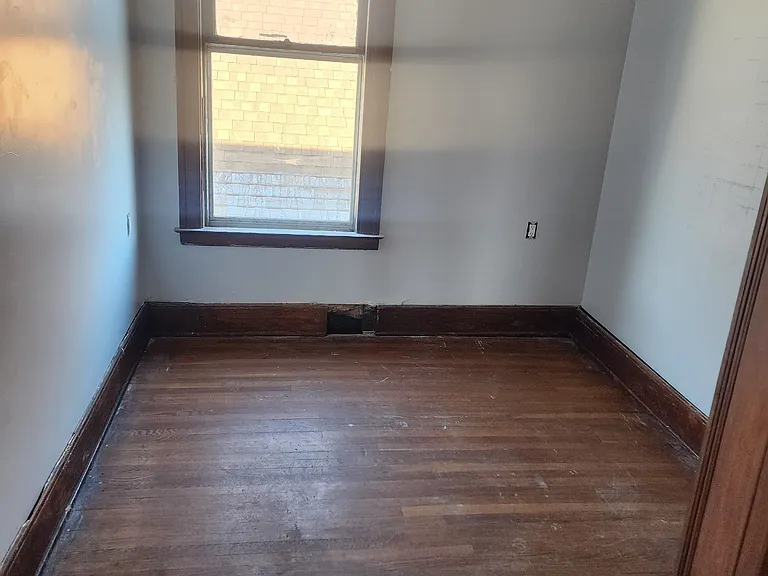 13700 Conley Ave #1 — Photo 10