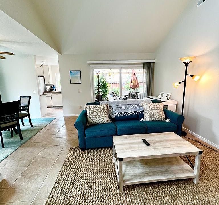 1st image of 803 Caminito Azul