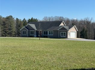 11109 Coleman Rd, Elma, NY 14059