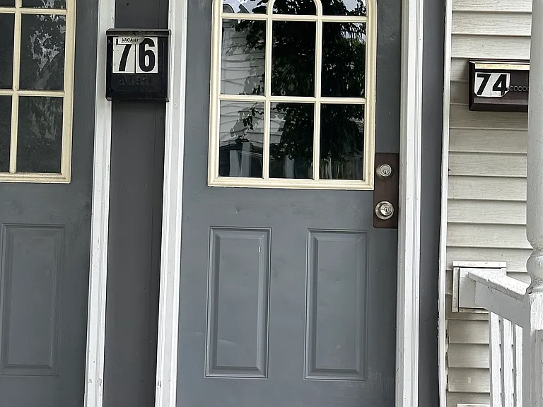 74 Front St — Photo 2
