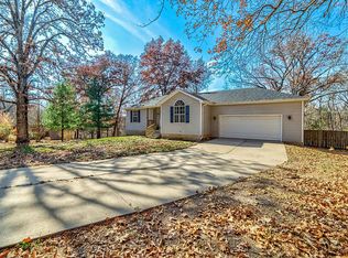 803 N 43rd St, Nixa, MO 65714