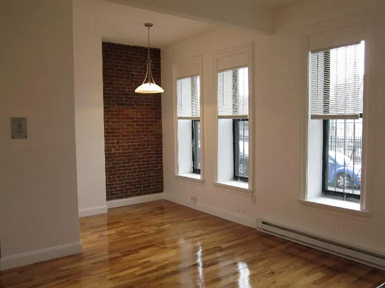 21 Cortes St #3 — Photo 2