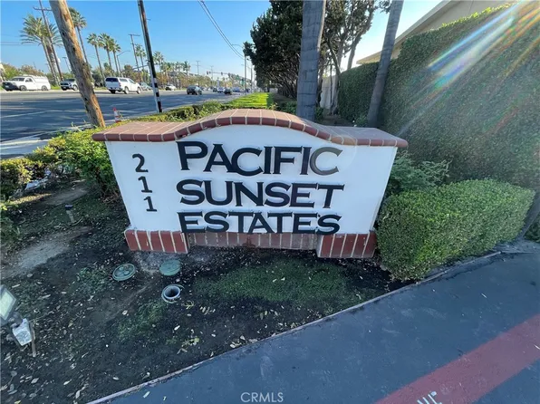 211 S Beach Blvd Spc 72, Anaheim, CA 92804