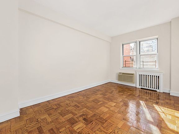 5th image of 225 E 70th St APT 8E