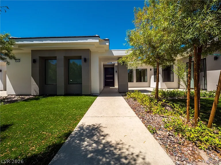 7447 Yonie Ct — Photo 4