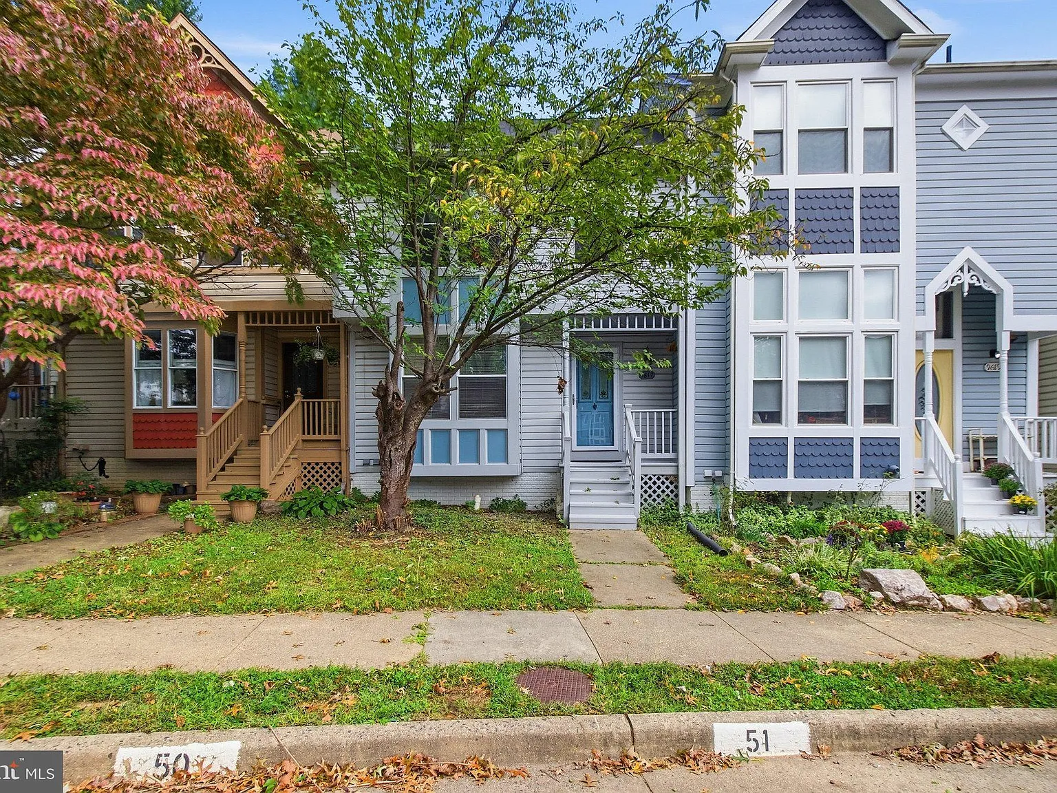 3 bed, 2.5 bath, 1750 sqft, $3,000 — Photo 1