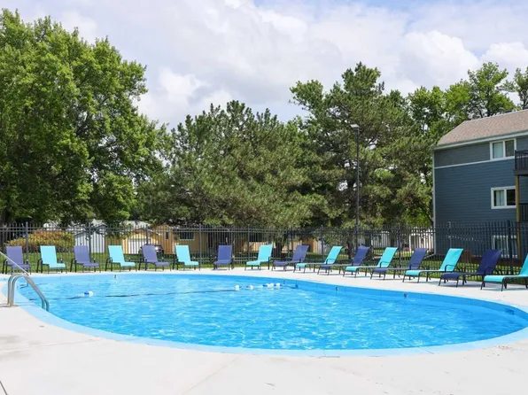 Crosswinds Apartments, 950 S 69th St #819-3, Omaha, NE 68106