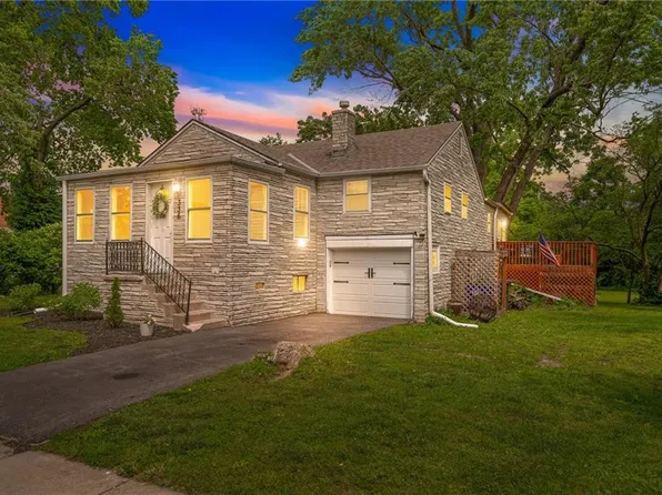 336 E Park St, Olathe, KS 66061