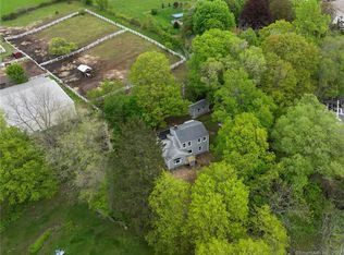 9 Valley View Dr, Meriden, CT 06450