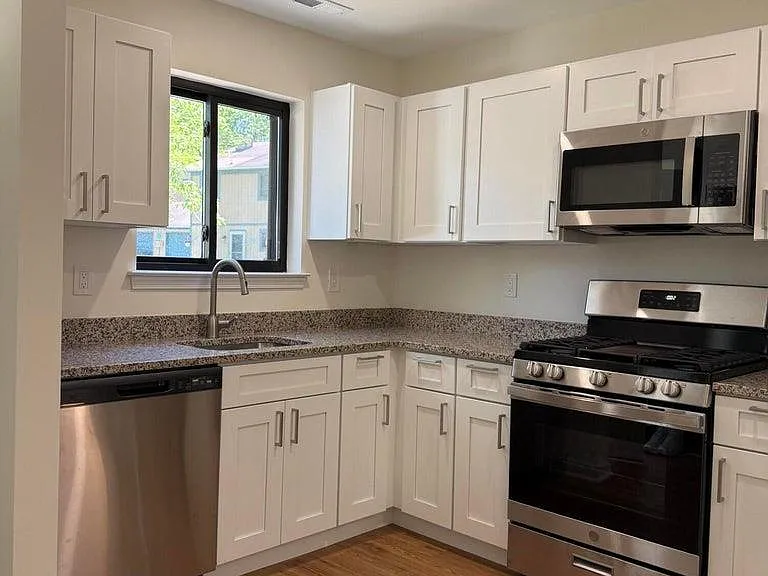 5 Canary Cir — Photo 2