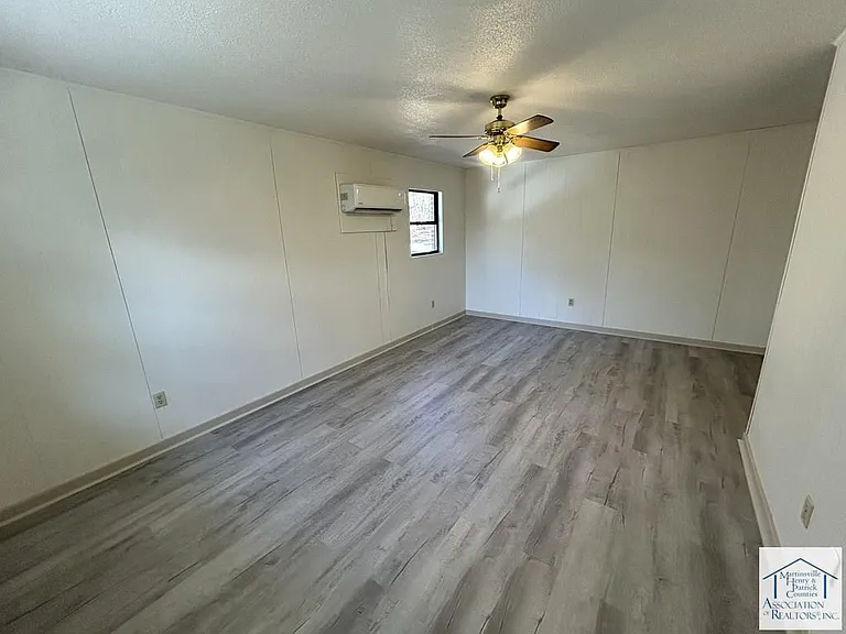 79 Ridgemont Cir — Photo 2