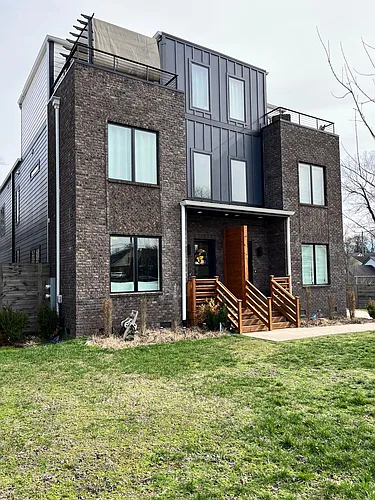 2700 Bronte Ave #B Photo 1